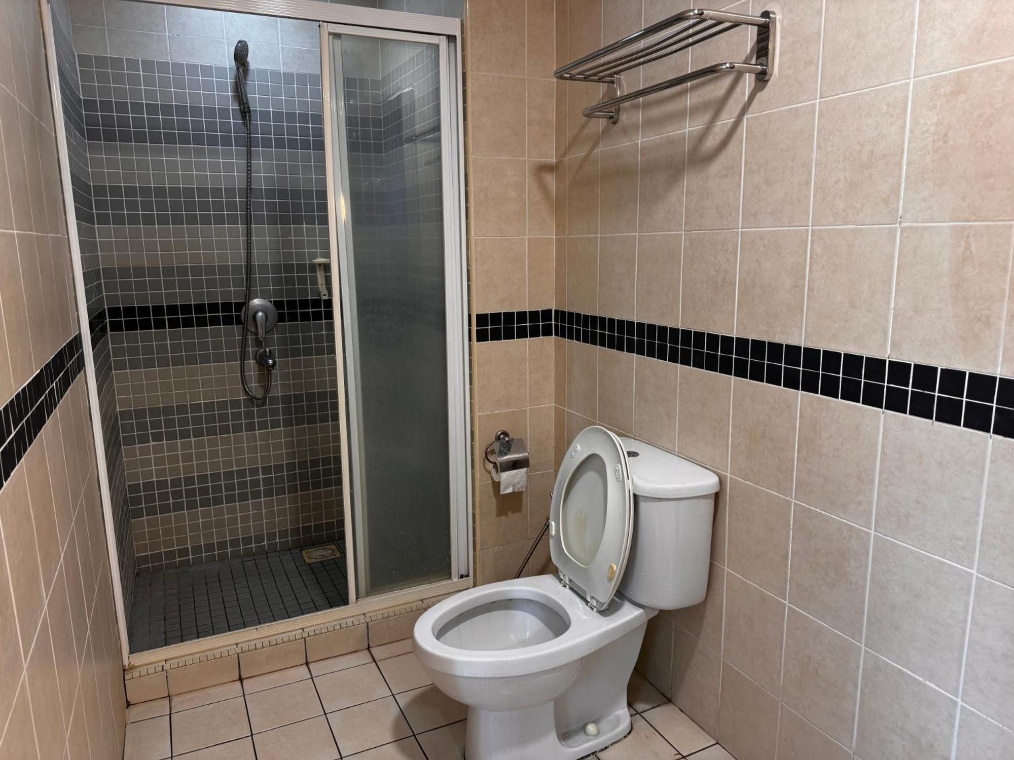 128 Bukit Ceylon 5 Minutes To Alor Street Klcc Bukit Bintang Pavilion 2r2b 8 Pax Pangsapuri