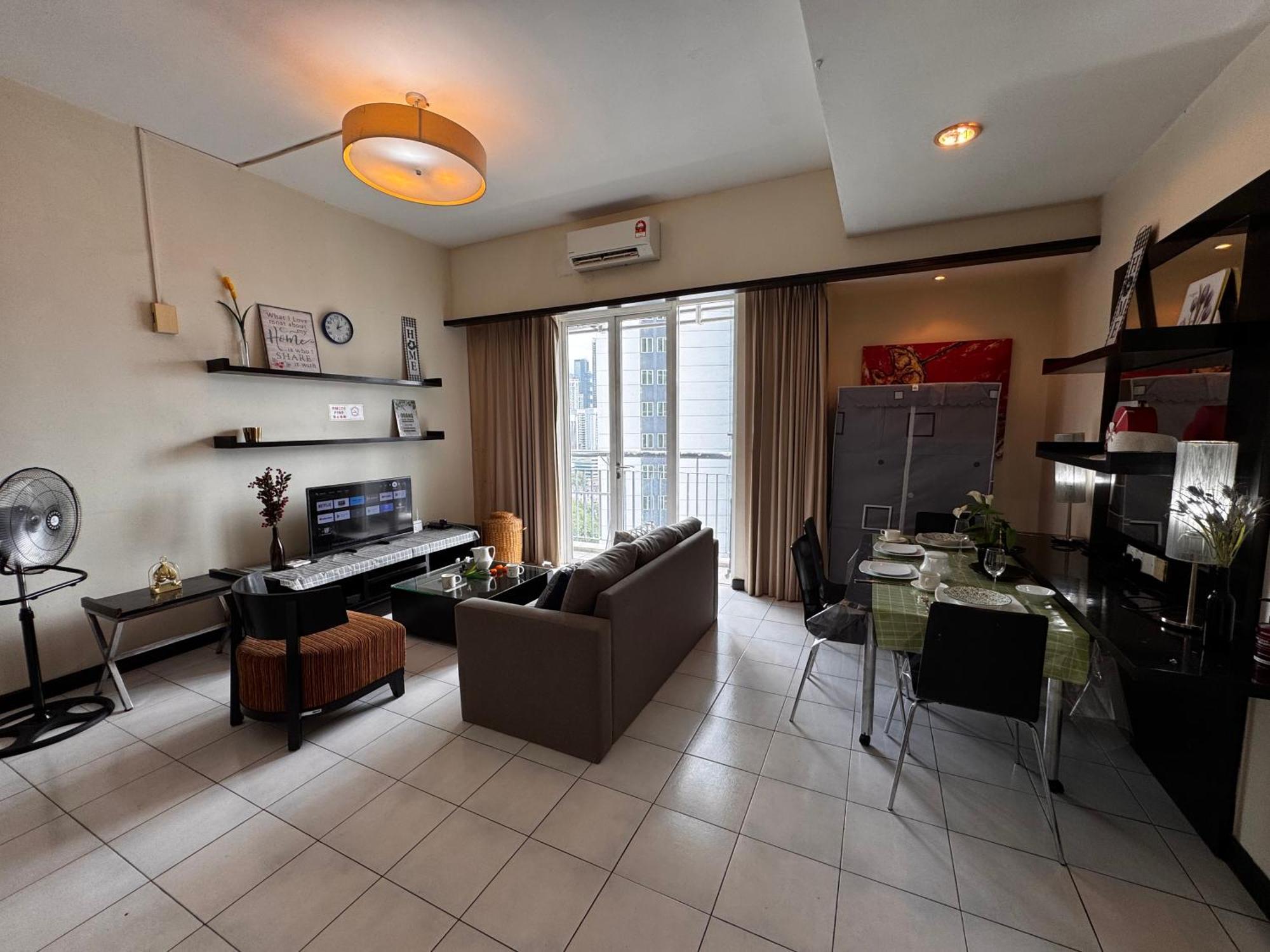 Pangsapuri 128 Bukit Ceylon 5 Minutes To Alor Street Klcc Bukit Bintang Pavilion 2r2b 8 Pax Kuala Lumpur