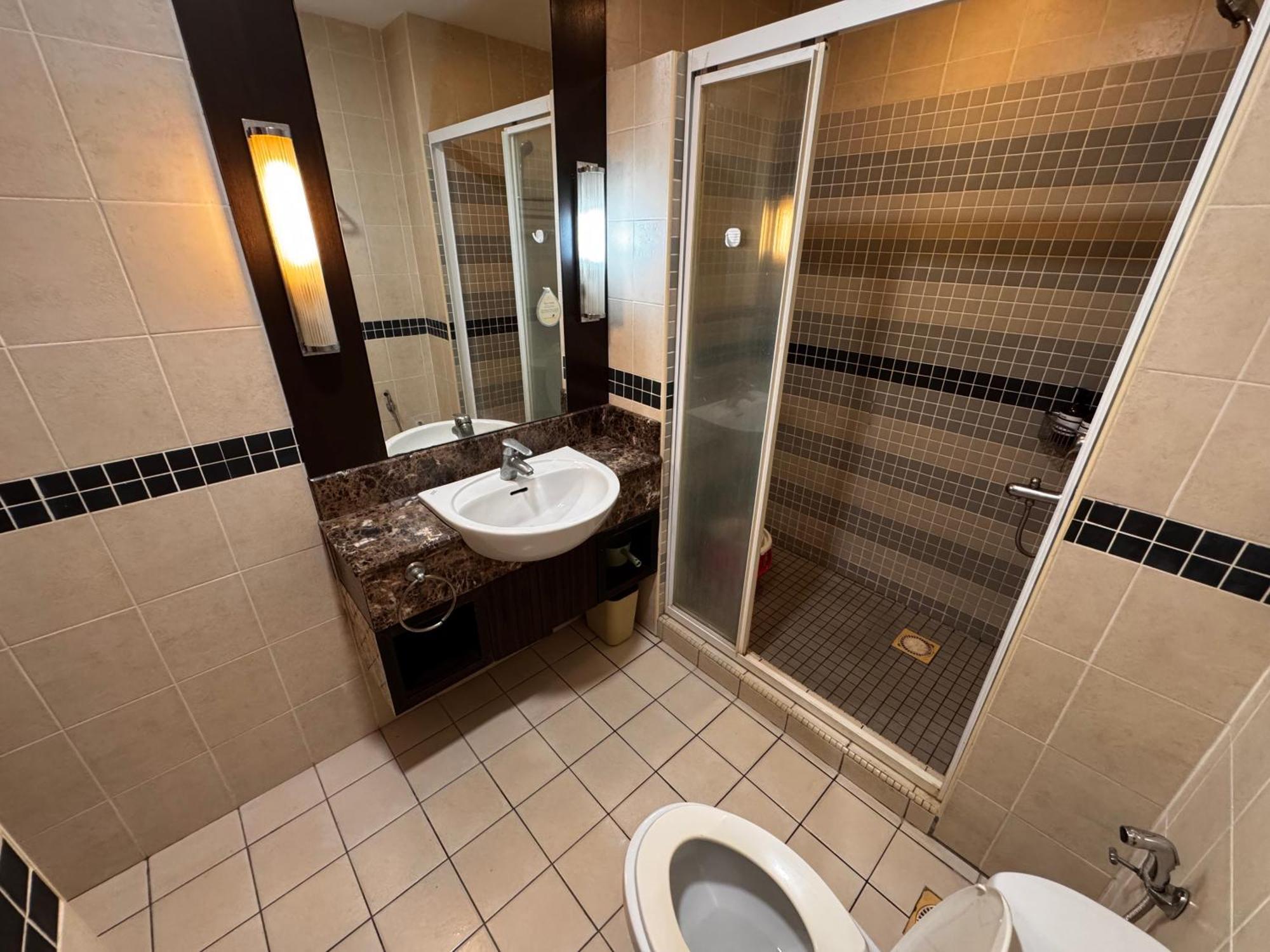 128 Bukit Ceylon 5 Minutes To Alor Street Klcc Bukit Bintang Pavilion 2r2b 8 Pax * Kuala Lumpur