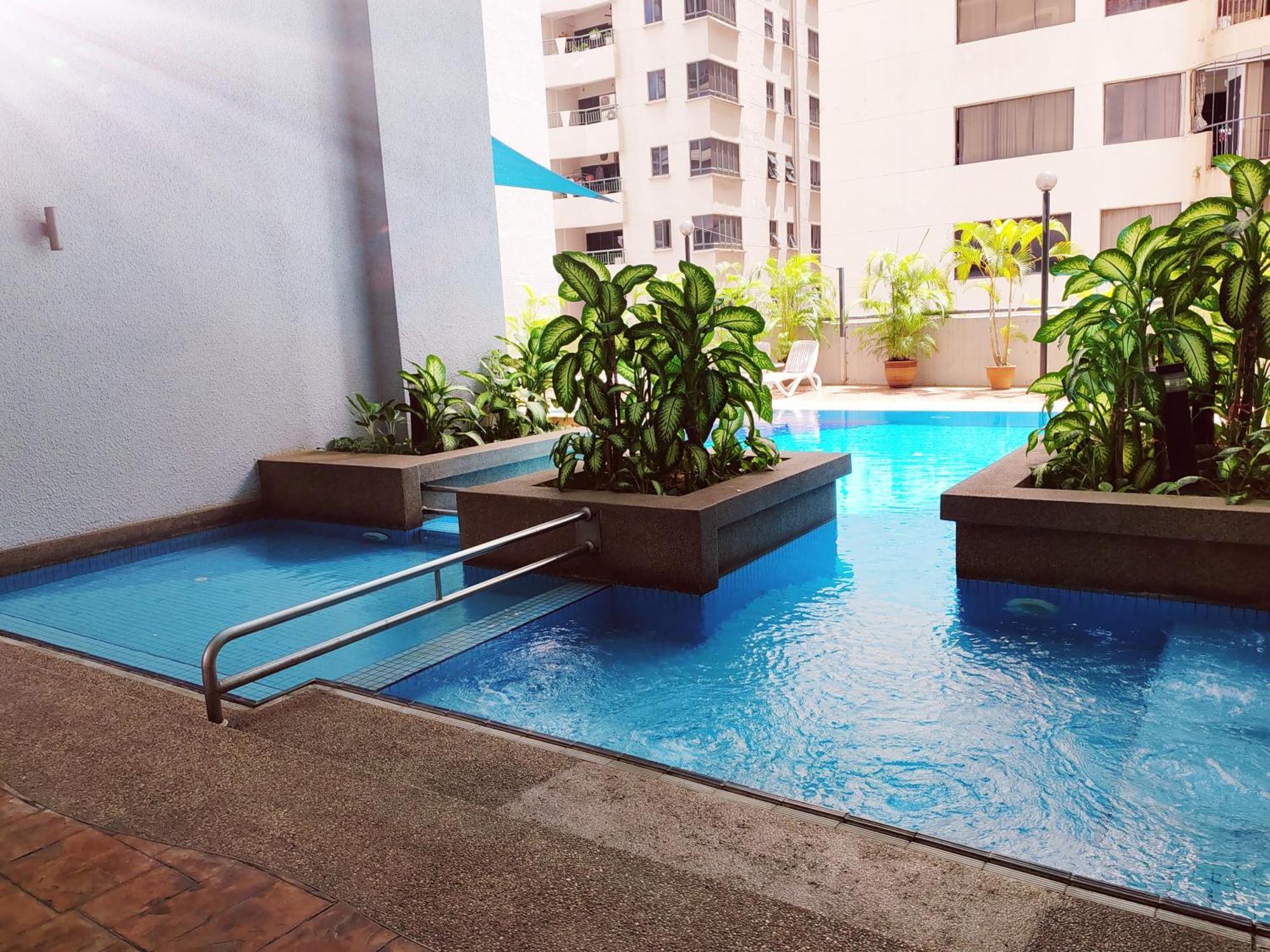 Pangsapuri 128 Bukit Ceylon 5 Minutes To Alor Street Klcc Bukit Bintang Pavilion 2r2b 8 Pax